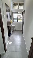Owen Road (D8), Retail #518510841